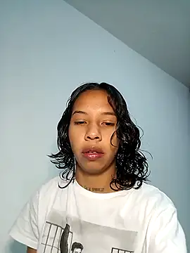 Snapshot of Miss_sparkle00 chatting on 01.28.25 Miss sparkle00 online show from 01.28.25