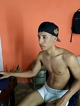 Snapshot of matteo_rivas chatting on 01.27.25 matteo rivas online show from 01.27.25