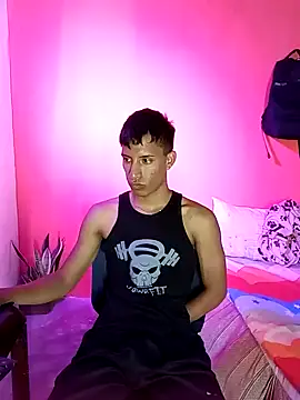 Snapshot of matteo_rivas chatting on 02.15.25 matteo rivas online show from 02.15.25