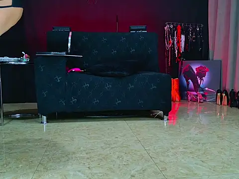 Snapshot of SamaraStone chatting on 10.16.25 SamaraStone online show from 10.16.25