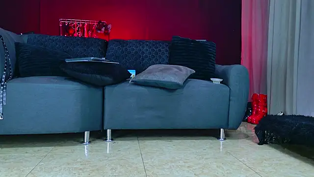 Snapshot of SamaraStone chatting on 02.19.26 SamaraStone online show from 02.19.26