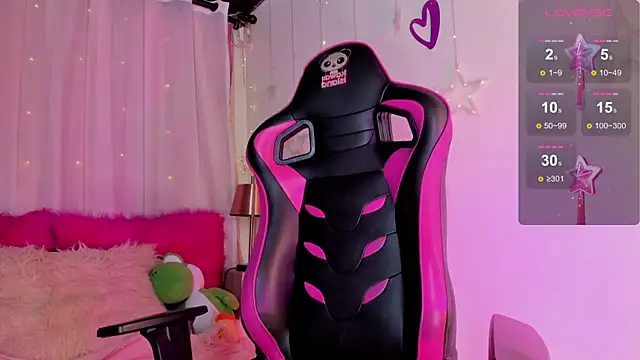 Snapshot of emma_soffia_ chatting on 03.10.25 emma soffia  online show from 03.10.25