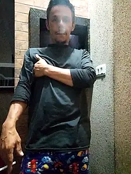 Santanacumxplod online show from 11.12.25