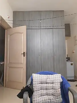 Snapshot of Chennaibull15 chatting on 11.12.25 Chennaibull15 online show from 11.12.25