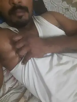 Snapshot of Chennaibull15 chatting on 03.24.26 Chennaibull15 online show from 03.24.26