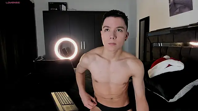 alanblack1 online show from 12.03.25