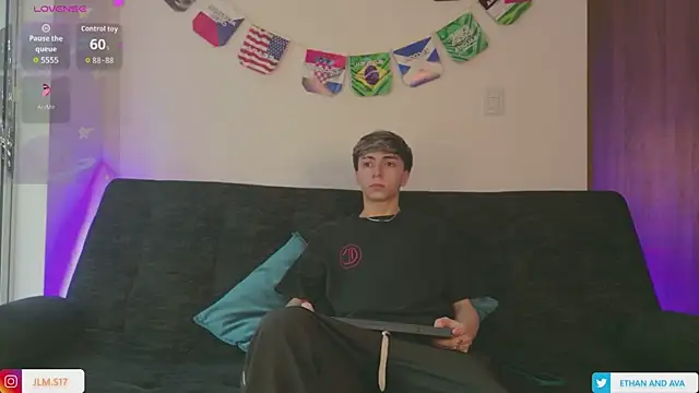 Snapshot of ethan_and_ava chatting on 07.19.26 ethan and ava online show from 07.19.26