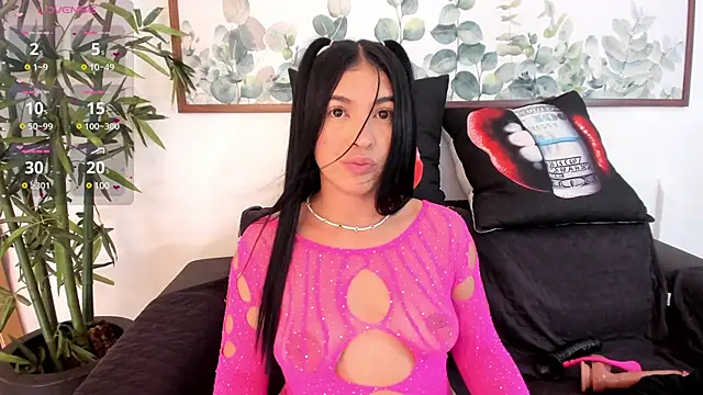 Snapshot of NicolettaLima chatting on 02.21.25 NicolettaLima online show from 02.21.25