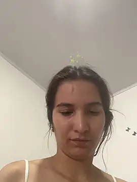 Bella still online show from 04.23.26