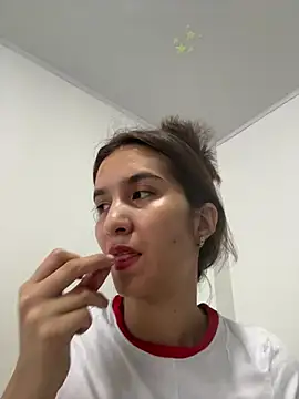 Bella still online show from 07.11.26