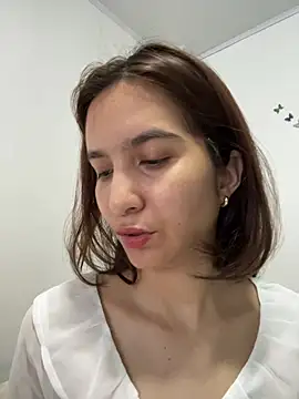 Bella still online show from 07.24.26