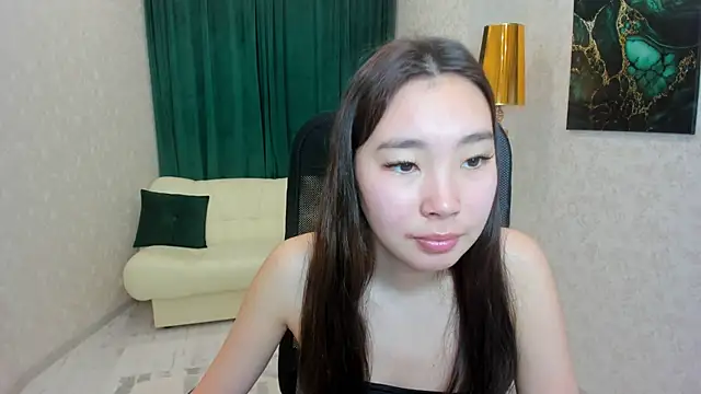 Snapshot of AnnaReyla chatting on 01.31.25 AnnaReyla online show from 01.31.25