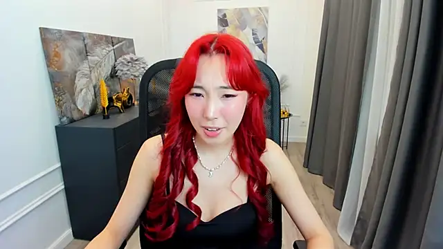 AnnaReyla online show from 05.15.26