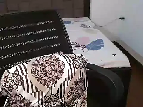 Snapshot of LovelyRosy chatting on 03.08.25 LovelyRosy online show from 03.08.25