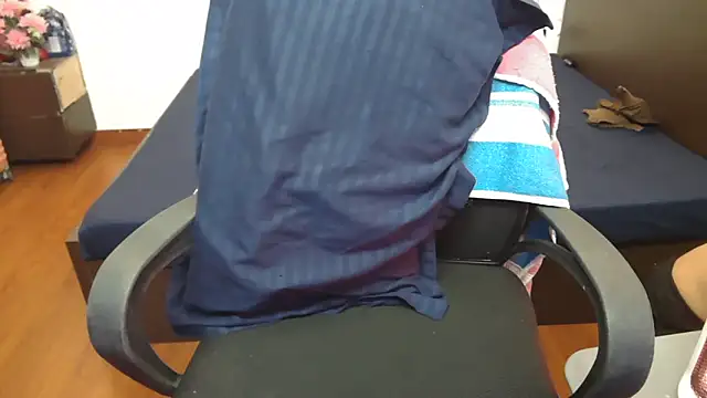 LovelyRosy online show from 02.06.26