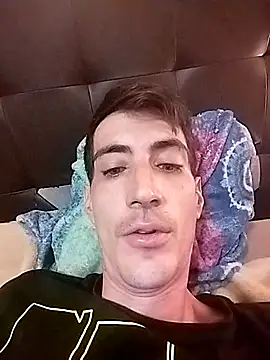 Snapshot of moutt99 chatting on 09.14.25 moutt99 online show from 09.14.25