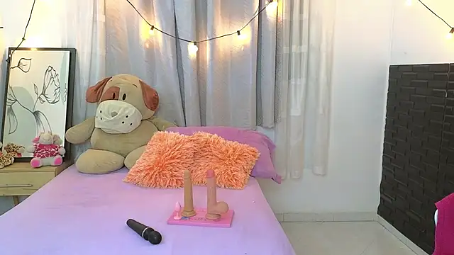 SERAFINA  online show from 10.21.25