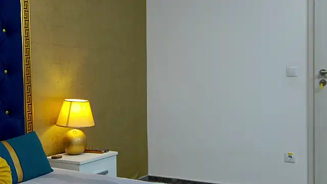 Snapshot of Annabellerise chatting on 02.14.25 Annabellerise online show from 02.14.25