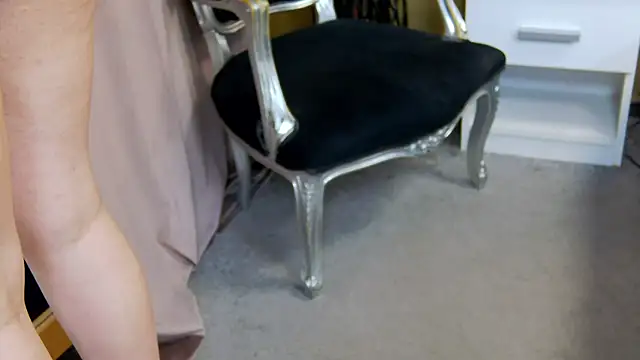 Snapshot of Annabellerise chatting on 02.20.25 Annabellerise online show from 02.20.25