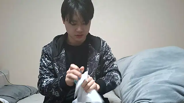 Snapshot of nunnun00 chatting on 03.08.25 nunnun00 online show from 03.08.25