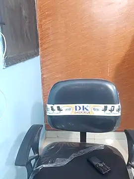 Snapshot of Divya-2007 chatting on 02.04.25 Divya-2007 online show from 02.04.25