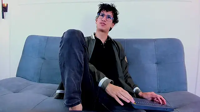 Cum hunters online show from 06.04.26