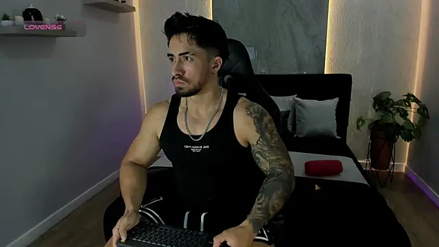 Snapshot of Brad_Summer chatting on 07.19.26 Brad Summer online show from 07.19.26