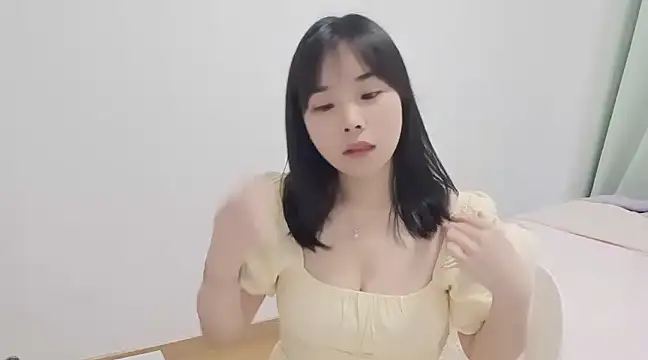 CeCiliao604 online show from 02.20.25