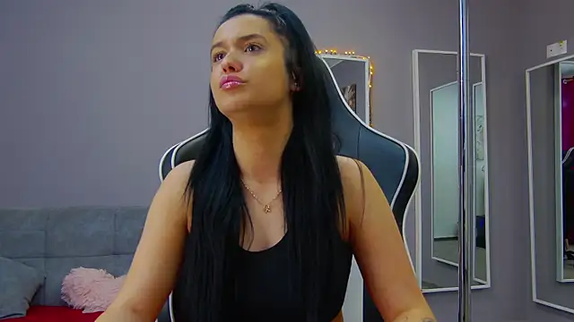 Snapshot of Eva_Lovvia_ chatting on 01.30.25 Eva Lovvia  online show from 01.30.25