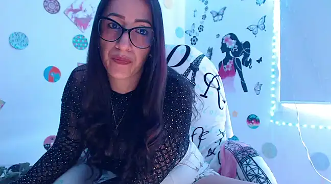 Snapshot of samy_love35 chatting on 01.31.25 samy love35 online show from 01.31.25