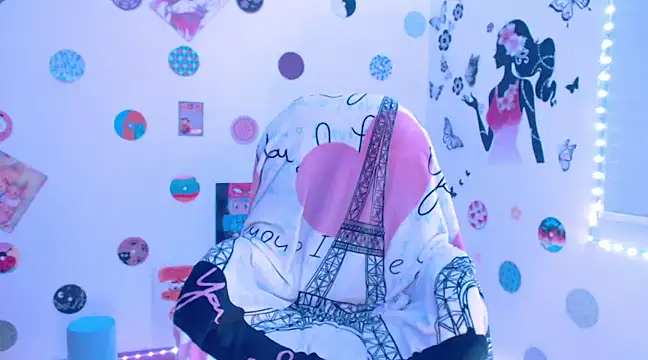 Snapshot of samy_love35 chatting on 02.14.25 samy love35 online show from 02.14.25