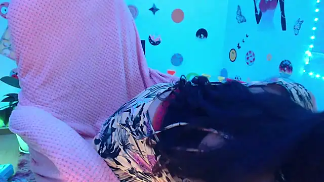 Snapshot of samy_love35 chatting on 03.11.25 samy love35 online show from 03.11.25