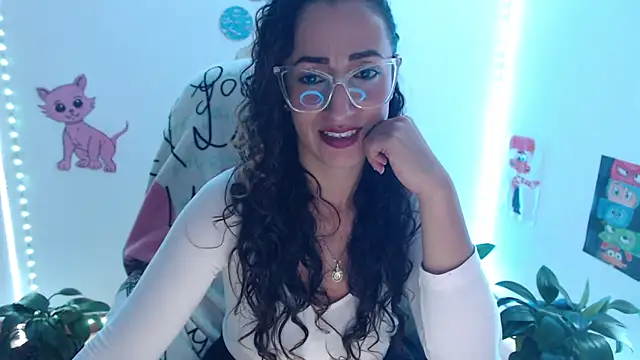 Snapshot of samy_love35 chatting on 03.10.26 samy love35 online show from 03.10.26