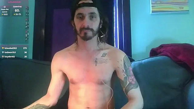 Snapshot of riffraphboi chatting on 01.30.25 riffraphboi online show from 01.30.25