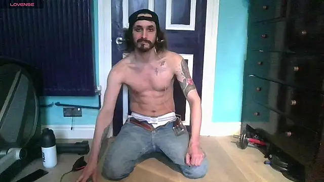 Snapshot of riffraphboi chatting on 02.13.25 riffraphboi online show from 02.13.25