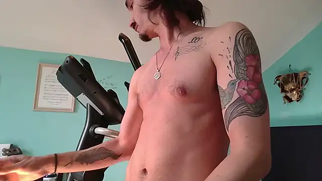 Snapshot of riffraphboi chatting on 09.25.25 riffraphboi online show from 09.25.25