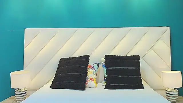 ArianaGolden online show from 03.13.25