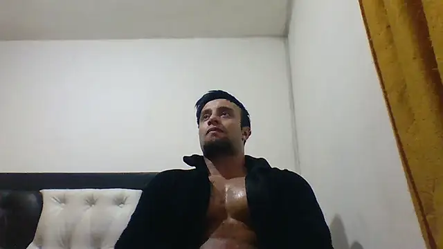 Snapshot of davidcr89 chatting on 10.14.25 davidcr89 online show from 10.14.25