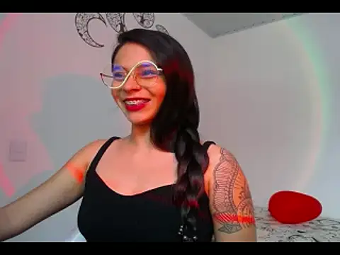Snapshot of lana_roman chatting on 02.17.25 lana roman online show from 02.17.25