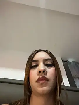 Alahiaa  online show from 10.25.25