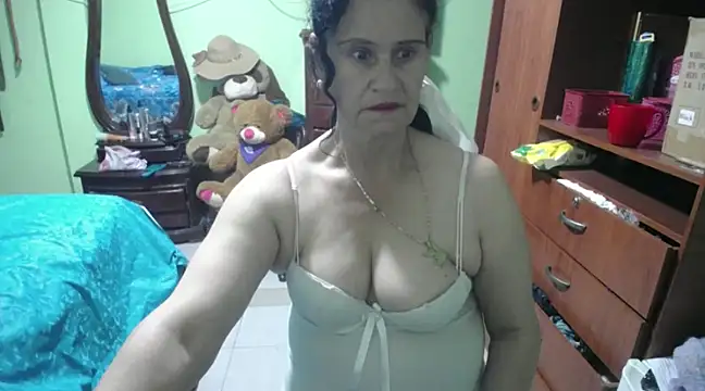 jazmin mature  online show from 02.14.25