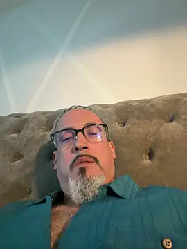 Snapshot of TheConfidentialClub chatting on 01.15.25 TheConfidentialClub online show from 01.15.25