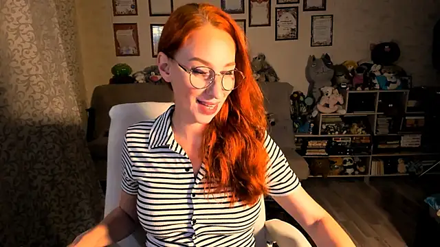 Snapshot of red_rocco chatting on 10.29.25 red rocco online show from 10.29.25