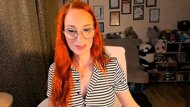 Snapshot of red_rocco chatting on 11.23.25 red rocco online show from 11.23.25