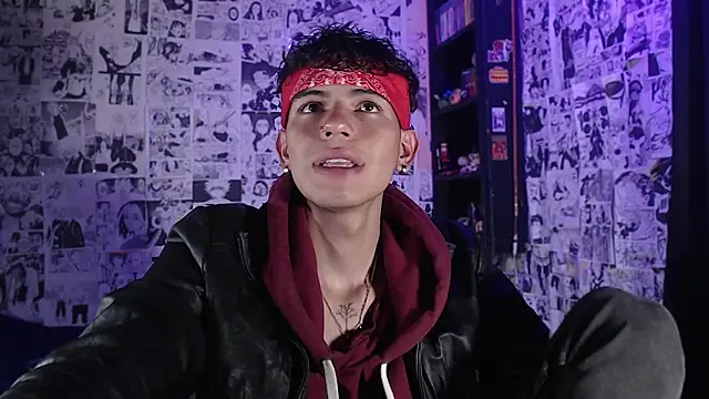 Snapshot of Mickey_Magic chatting on 11.21.25 Mickey Magic online show from 11.21.25