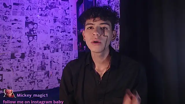 Snapshot of Mickey_Magic chatting on 12.05.25 Mickey Magic online show from 12.05.25