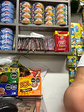 Snapshot of Miia_Jazmin chatting on 10.23.25 Miia Jazmin online show from 10.23.25