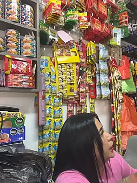 Snapshot of Miia_Jazmin chatting on 11.06.25 Miia Jazmin online show from 11.06.25