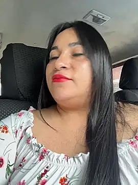 Snapshot of Miia_Jazmin chatting on 11.12.25 Miia Jazmin online show from 11.12.25