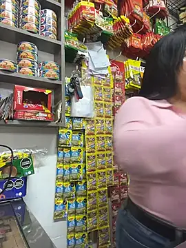 Snapshot of Miia_Jazmin chatting on 11.16.25 Miia Jazmin online show from 11.16.25